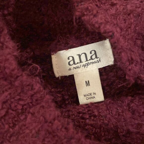 NWT a.n.a oversized, burgundy sweater, super soft size medium - Picture 6 of 10